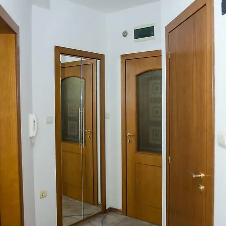 Leisurely By The Sea Garden 1-bdr By Flat Mаnager Apartament Warna